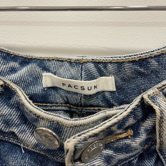 Pacsun Light Wash Distressed Mom Jeans Cotton - Picture 8 of 10